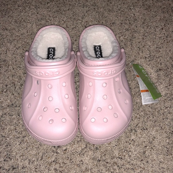🚫SOLD🚫 Light pink fuzzy crocs - Picture 1 of 5